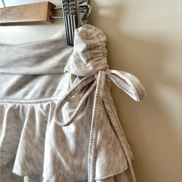 Light Gray Ruffled Mini Skirt - Picture 3 of 4